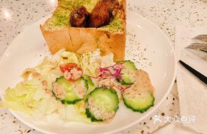 Garlic-Savory Chicken Wing Toast