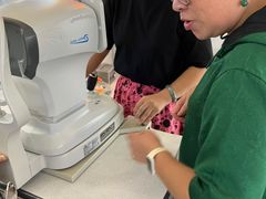 -三叶眼镜城(青云路店)