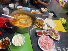 -四季喧黔味豆米火锅(万达广场店)