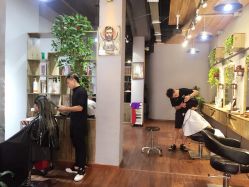 -M hair salon