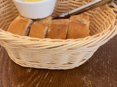 餐前面包-Entrecôte 法国牛扒馆(保利·时光里店)