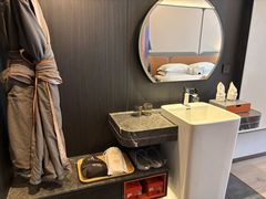 -朵兰达V酒店(成都春熙路太古里国金中心店)