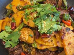 -川流不息·地道川菜·小龙虾(松东路店)