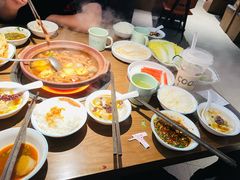 -蔡婶牛腩牛杂煲(长安万科店)