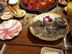 -舒家大院重庆老火锅(纪念塔店)