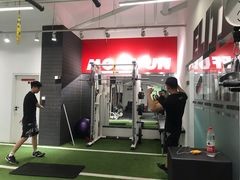 -汗水空间私教健身连锁(SM广场店)