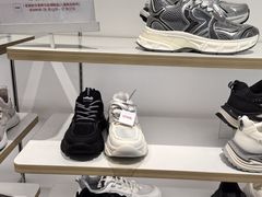 -hotwind热风(国际商场店)