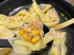 松仁玉米大馄饨-真真鲜馄饨店(启蒙路店)