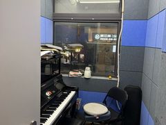 -缪斯琴行英皇小提琴.钢琴.吉他(张江店)