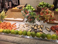 -广州万富希尔顿酒店-感趣自助餐厅·生蚝海鲜刺身
