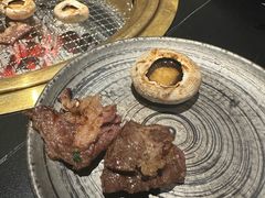 -山川小町·极番烧肉(新地假日广场店)