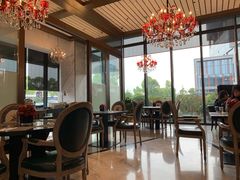 -上海虹桥西郊假日酒店