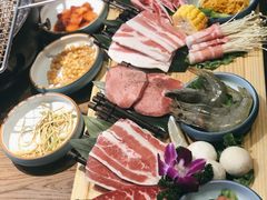 -明洞阿姨·韩式酱蟹烤肉·创意料理(三元桥店)