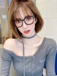 -AYO SALON
