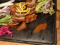 小鹿烤肉-鹿港小镇(金虹桥国际中心店)