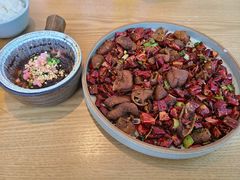 嬢嬢煸勒个肥肠-苦尽酒馆·川菜(鼓楼店)