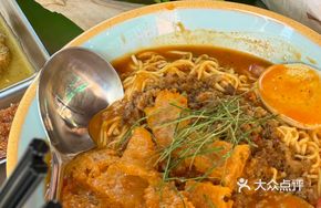 Asia Three Curry Beef Noodles