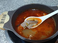 酸汤牛肉片-嘎洒汤锅·花腰傣美食