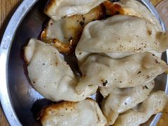 -黄阿姨锅贴大王(万航渡路店)