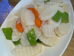 -严记小天府酸菜鱼(西四路店)