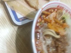 -魔都三兄弟酸辣粉·蘸卤炸串(虹桥万科店)