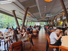 -植物园哈利亚餐厅