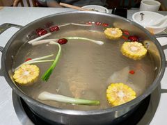 养生原汤锅-俏牛哥鲜牛肉牛肆馆(重庆天地店)