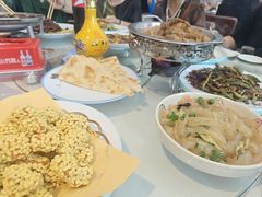-鸿亨泰杂鱼馆(港馨家园店)