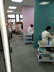 -斐尔国际皮肤管理中心