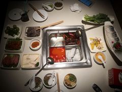 -海底捞火锅鲜切牛肉主题店(长寿路店)