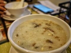 金銀蛋瘦肉粥-添好运点心专门店(百老汇店)