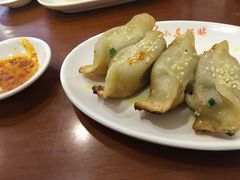 -小姜锅贴(凤凰街店)