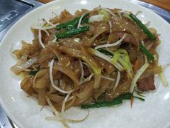 -大富蚝乌东哥饭店·石锅鱼杂·柠檬鸭(革新路店)