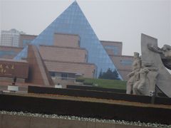 -上海市龙华烈士陵园