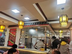 大堂-门框胡同百年卤煮(新街口店)