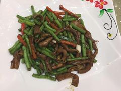 青豆角炒烧鹅肠-东豪园林海鲜酒家(南港路辅路店)