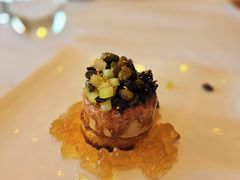 法式鹅肝酱酸樱桃和糖衣开心果-Jean Georges