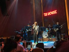 -TZ House音乐现场(来福士中心店)