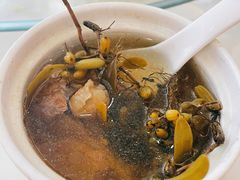 石橄榄炖龙骨汤-陆记鹅庄·潮汕菜·狮头鹅(大仟里店)