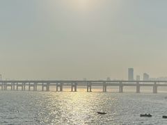 -银沙滩浴场