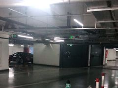 -金融街购物中心停车场