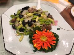 芦笋百合牛肉粒-寻味顺德·南记酒家·传统顺德菜·鱼生(广源路店)