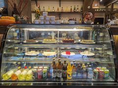 面包甜点陈列柜-祖母的厨房西餐厅(丽江金茂店)