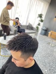 -藤野造型烫发染发