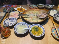 -洱火云南酸菜牛肉火锅(石景山当代商城店)