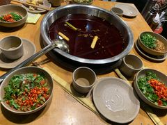 -肖肖酸萝卜鱼火锅(总店)