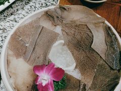 -老牌坊云南鱼豆花火锅(哈西万达店)