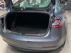 -TESLA 特斯拉(上海太古汇体验店)