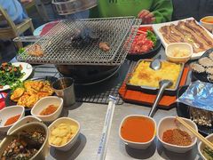 -合易泓烤肉•首创生椰大油边(宁山路店)