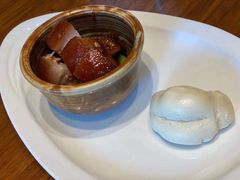 荷夹东坡肉-杭州西湖柳莺里酒店·闻莺厅